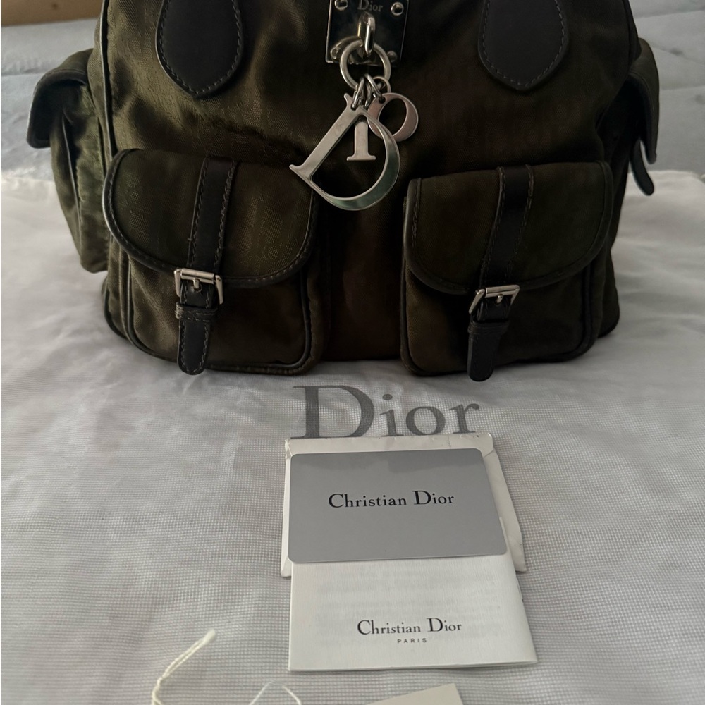 Dior Brown Duffel Bag with Structured Design - Picture 4 of 4